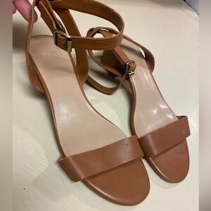 GAP Tan Women's Sandals